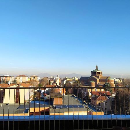 La Terrazza Su Monza Casa Vacanze Bagian luar foto