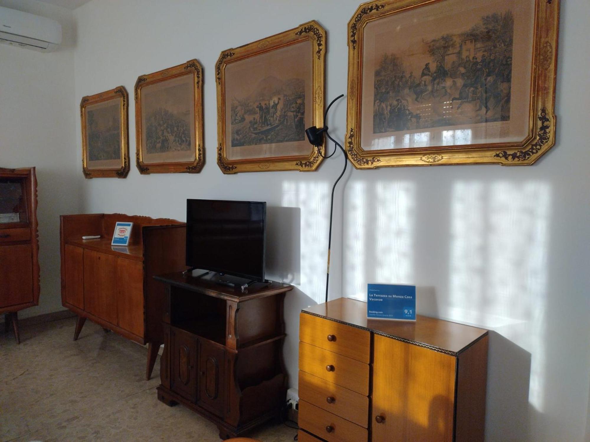 La Terrazza Su Monza Casa Vacanze Bagian luar foto